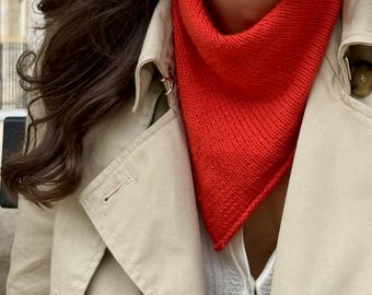 Knitting pattern | Bandana Rosana, soft and elegant triangle scarf