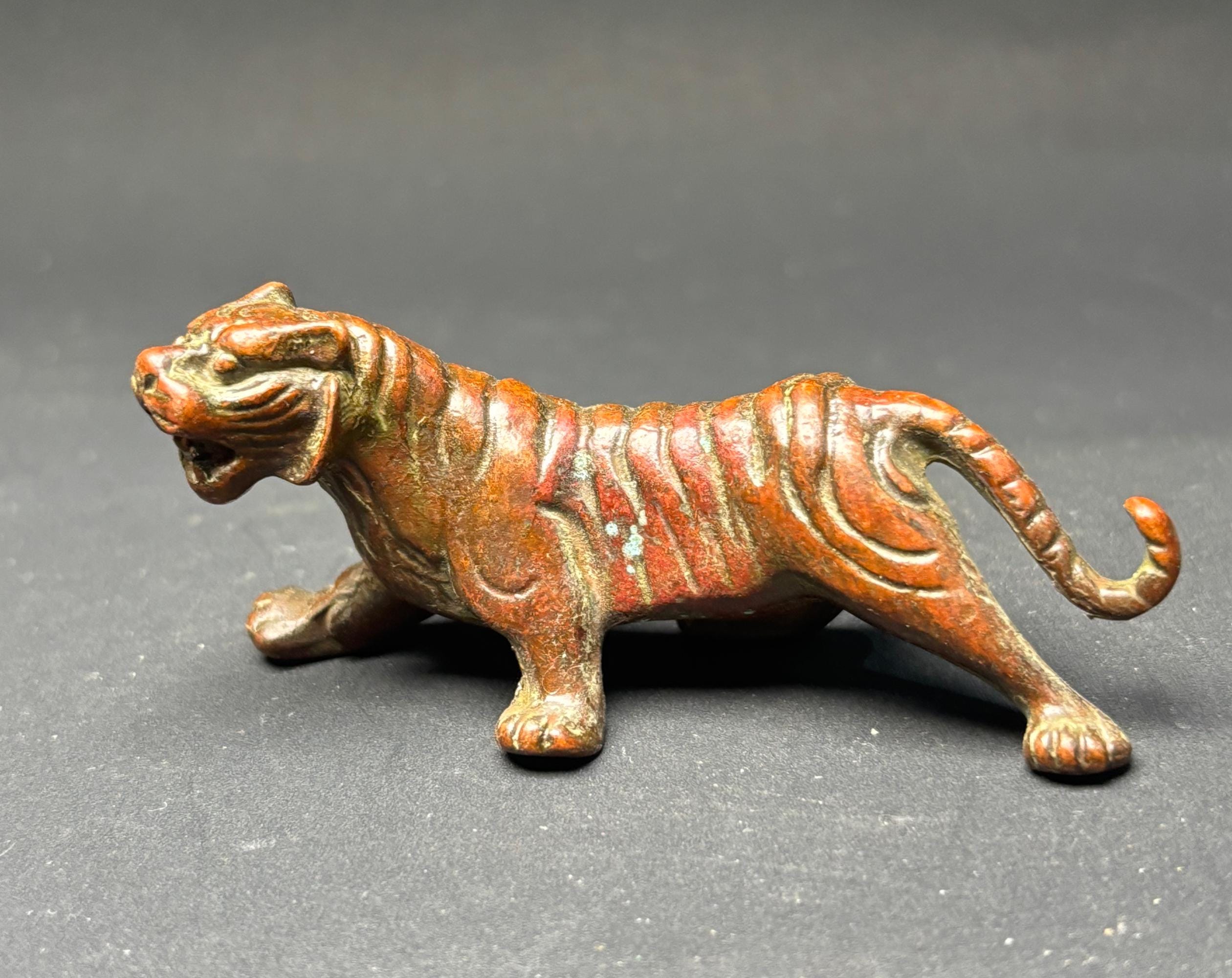Rare tiger statue - Etsy 日本 Rare tiger statue - Etsy 日本