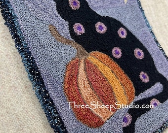 Pumpkin Patch Prowler - Punch Needle Pattern - #PN660 - Needlepunch Embroidery