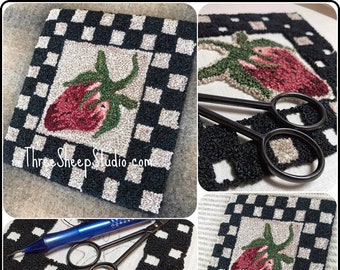 Queen of the Berries - Punch Needle Pattern - #PN599 - Needlepunch Embroidery