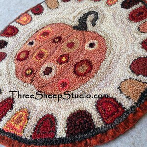 Pumpkin Spice - Punch Needle Pattern - #PN521 - Needlepunch Embroidery