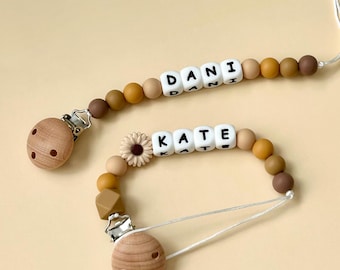 Personalized Pacifier Clips, Baby shower Gift, Custom Soother Clip, Baby Binky Clip, Custom Dummy clip, Newborn Gift, Baby Pacifier Holder