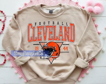 Vintage Cleveland Football Sweatshirt, Cleveland football shirt, Cleveland Football Fan Tee, Cleveland t-shirt, Game Day apparel