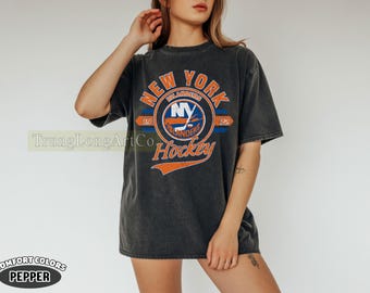 Comfort Colors® New York Islanders Hockey T-shirt, Unisex T-shirt för sportfans, Grafisk sportt-shirt, Islanders lagtröja, Hockeyfan