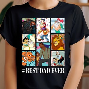 Pu&ograve; includere: T-shirt nero con un collage di personaggi dei cartoni animati in quadrati colorati. Il design include personaggi di vari film d'animazione. Il testo "# BEST DAD EVER" &egrave; stampato in bianco nella parte inferiore della maglietta.