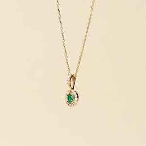 14K Solid Yellow Gold Round Emerald Diamond Pendant