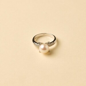 18K Solid White Gold White Pearl Pavé Diamond Ring