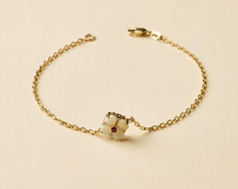 14K Solid Yellow Gold Four Leaf Clover Australian Opal Chain Bracelet