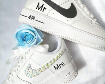 Personalized Pearl Sneakers for Brides & Grooms,Bridesmaid Groomsman Gifts,wedding shoes couple,pearl sneakers,Prom Wedding Pearl Footwear