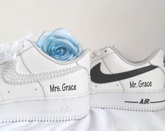 custom-made couple sneakers,Personalized pearl sneakers for bride and groom,couple shoe, bridesmaid and groomsman gift,Prom and wedding shoe