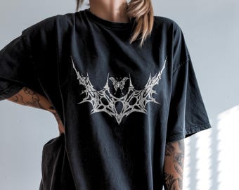 Y2K Gothic T Shirt, Streetwear, Gothic T Shirt, Butterfly Tee, Retro Harajuku Shirt,  Gothic Butterfly Shirt,  Y2K Gift, Dark Aesthetic