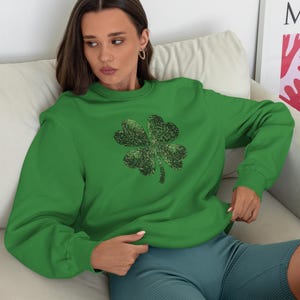 Lucky Clover Glitter Crewneck Sweatshirt, Shamrock Sweatshirt St. Patrick&#39;s Day, women&#39;s st paddys, Cute St Paddys, Women&#39;s St Patricks
