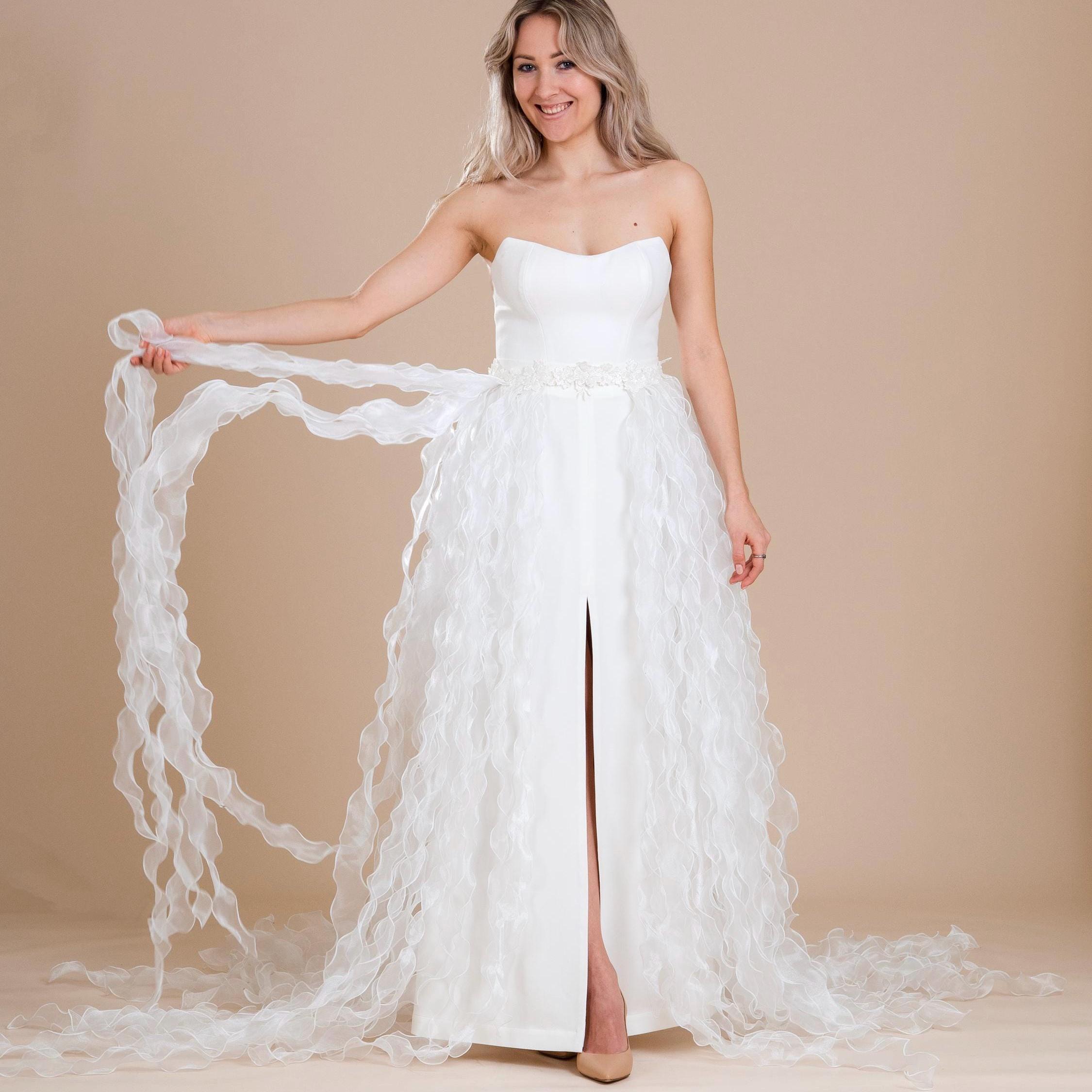 Vestido de noiva em 1, vestido de cartório com espartilho e seu