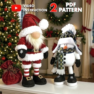 Pode incluir: Duas figuras de pelúcia com tema natalino: um gnomo de Papai Noel e um boneco de neve. O gnomo de Papai Noel usa um traje vermelho com barba branca, luvas pretas e cinto. O boneco de neve tem chapéu, cachecol e luvas pretas. A imagem inclui o texto "VIDEO INSTRUCTION" e "2 PDF PATTERN".