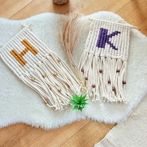 Gepersonaliseerde macramé lettervlag, wanddecoratie met letters, kinderkamerdecoratie, macramé Alphapet-banner, gepersonaliseerd babycadeau, milieuvriendelijk