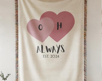 Manta tejida con iniciales personalizadas, manta personalizada con forma de corazón y fecha, regalo minimalista de aniversario, manta de recuerdo de boda