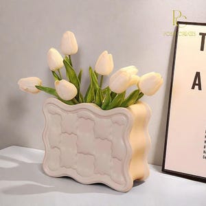 Wavy Ceramic Vase: Modern Minimalist Home Decor