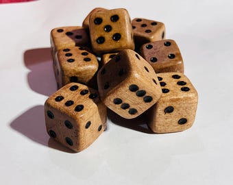 Handgefertigtes 5er Holzwürfel-Set