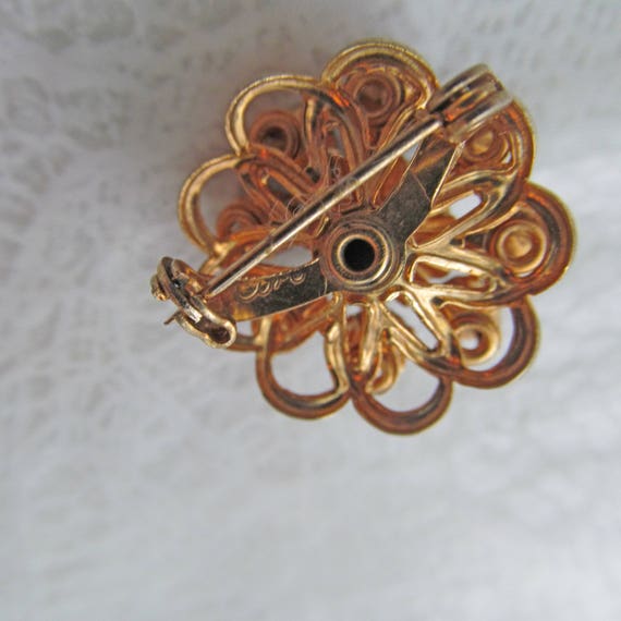 CORO signed vintage brooch w emerald color rhines… - image 3