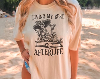 Skeleton on Beach Shirt Summerween Funny Skeleton Halloween T-Shirt Halloween in Summer spooky season Tee Funny Summer Vacation Shirt