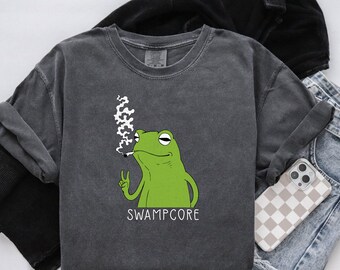 Funny Frog shirt Swampcore, Frog Lover Gift, unhinged t-shirt, stoner humor gift, Weirdcore Tshirt funny frogcore Tee for him, frog meme Tee