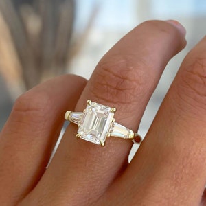 2.50 Ct Emerald Three Stone Moissanite or Lab Grown Diamond Engagement Ring with Side Baguettes, Minimalist Wedding Ring, Anniversary gift
