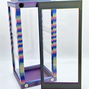 3&quot;×3&quot;×6&quot; Iridescent Accented 3D Printed Jumping Spider Enclosure