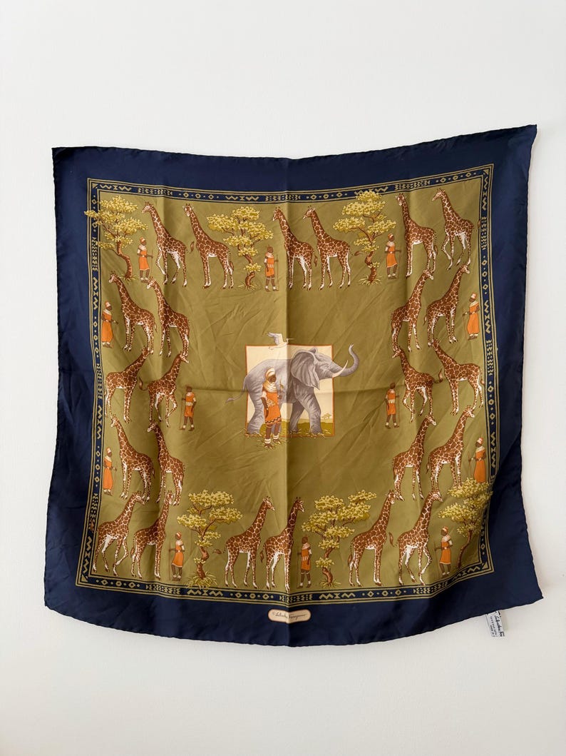The central elephant motif