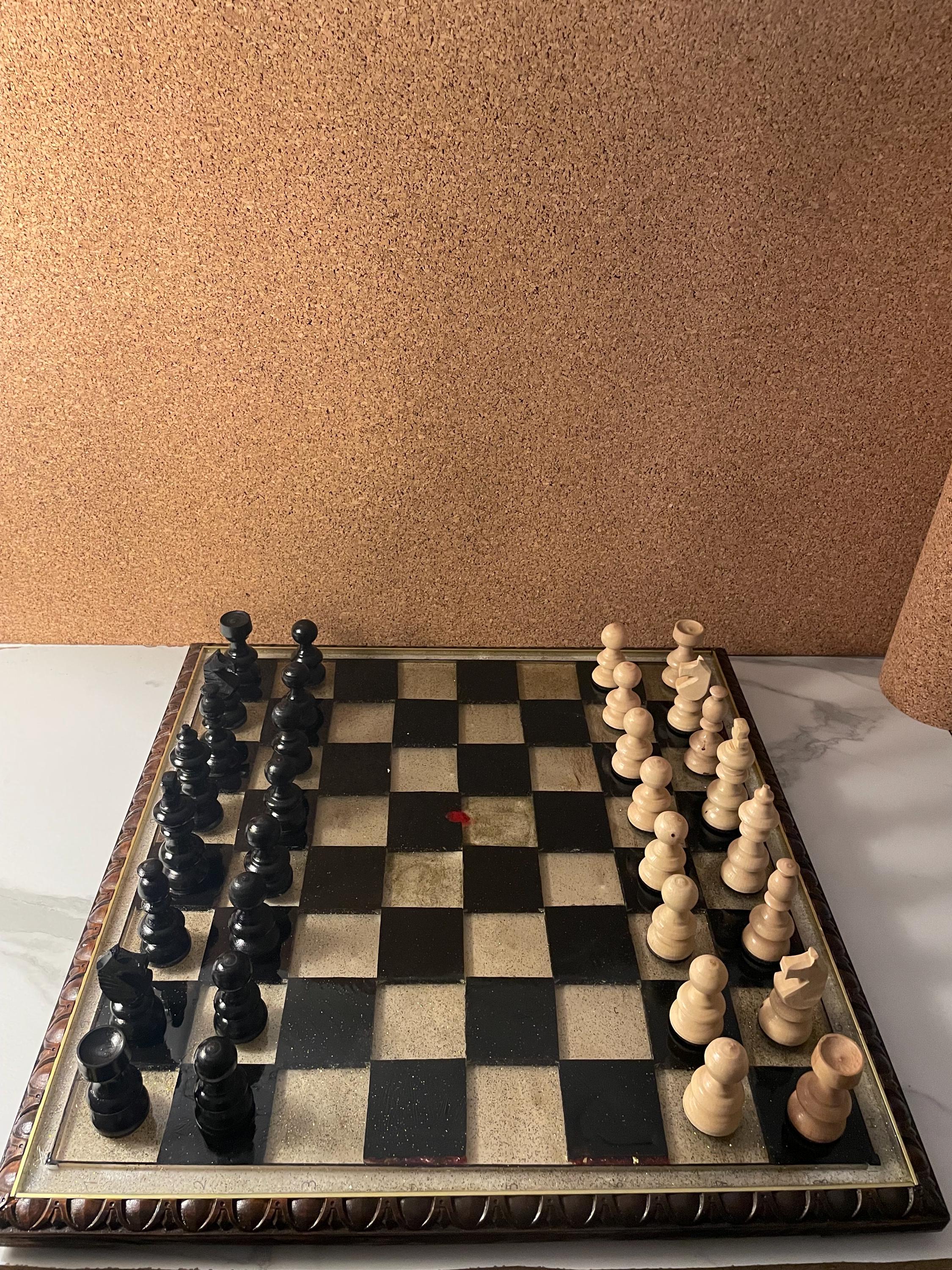 ヴィンテージスタイルの手作り木製チェス盤 - コレクターのための豪華