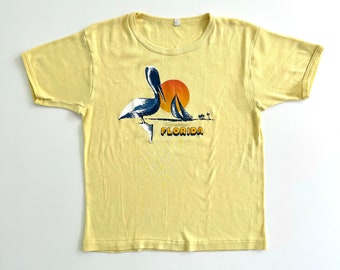 Vintage Florida Yellow Tourist Graphic t-shirt - Original 70s 80s, Women’s Small, Stork, Pelican, Saliboat, Orange Sunset, Retro, Beach