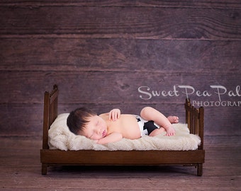 Newborn Baby Photography Prop Digital Backdrop for Photographers Wood Bed