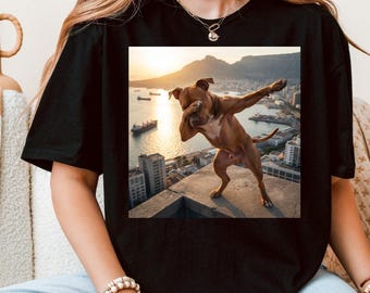 Camiseta divertida de Pitbull haciendo el dab - Camiseta gráfica urbana con meme de perro fuerte - Regalo