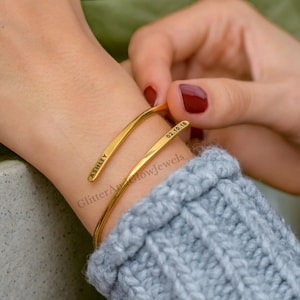 14k Gold benutzerdefinierte gravierte Doppelname Armreif Armbänder | benutzerdefinierte Armbänder | Name Armband |Benutzerdefinierter Namen Schmuck |Geschenk für sie