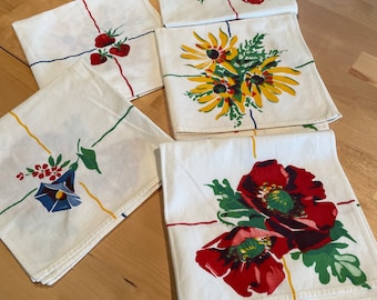 5 Napkins Print Flowers Primary Colors Poppies Daisy VINTAGE by Plantdreaming