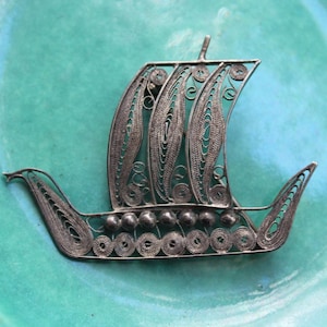 Sterling Silver Filigree Viking Ship Scandinavian Brooch VINTAGE by Plantdreaming