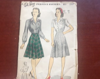 DuBarry Sewing Pattern 5909 Blouse and Skirt Size 16 Bust 34 Genuine 1940s VINTAGE by Plantdreaming