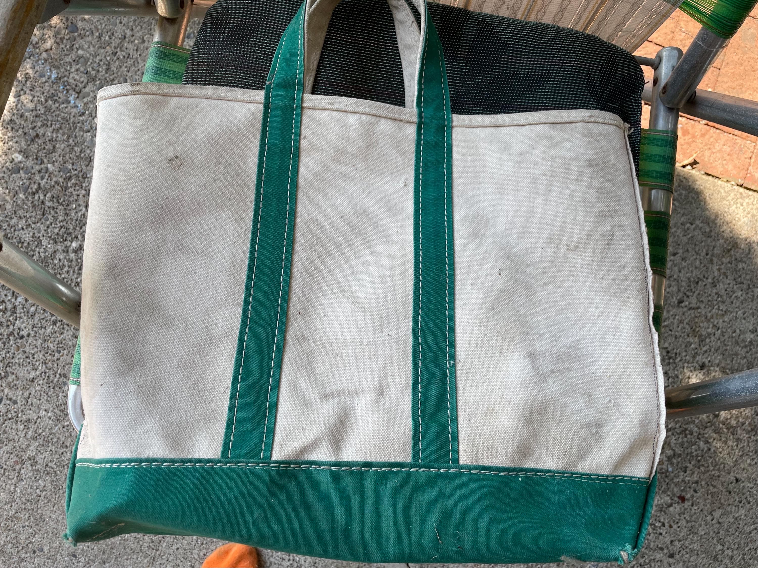 m*3様 ビンテージL.L.Bean Boat and Tote Vintage 1980s LL Bean boat and tote Canvas Leather Handles Blue