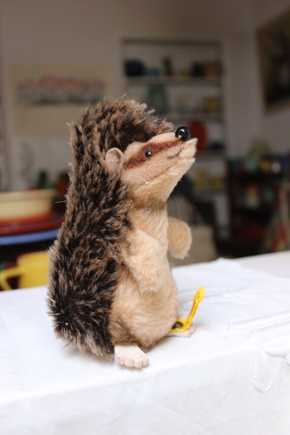 steiff joggi hedgehog