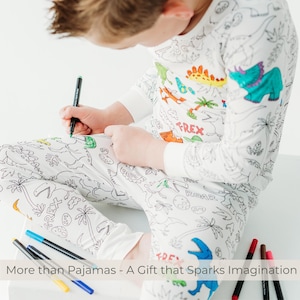Dinosaur Coloring Pajama Gift Set for Kids - Bamboo 2-piece PJs with Permanent Fabric Markers, Creative Keepsake for Boys & Girls zdjęcie 5