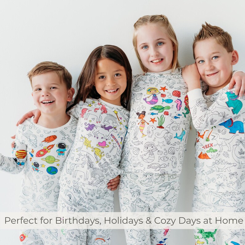 Dinosaur Coloring Pajama Gift Set for Kids - Bamboo 2-piece PJs with Permanent Fabric Markers, Creative Keepsake for Boys & Girls zdjęcie 6