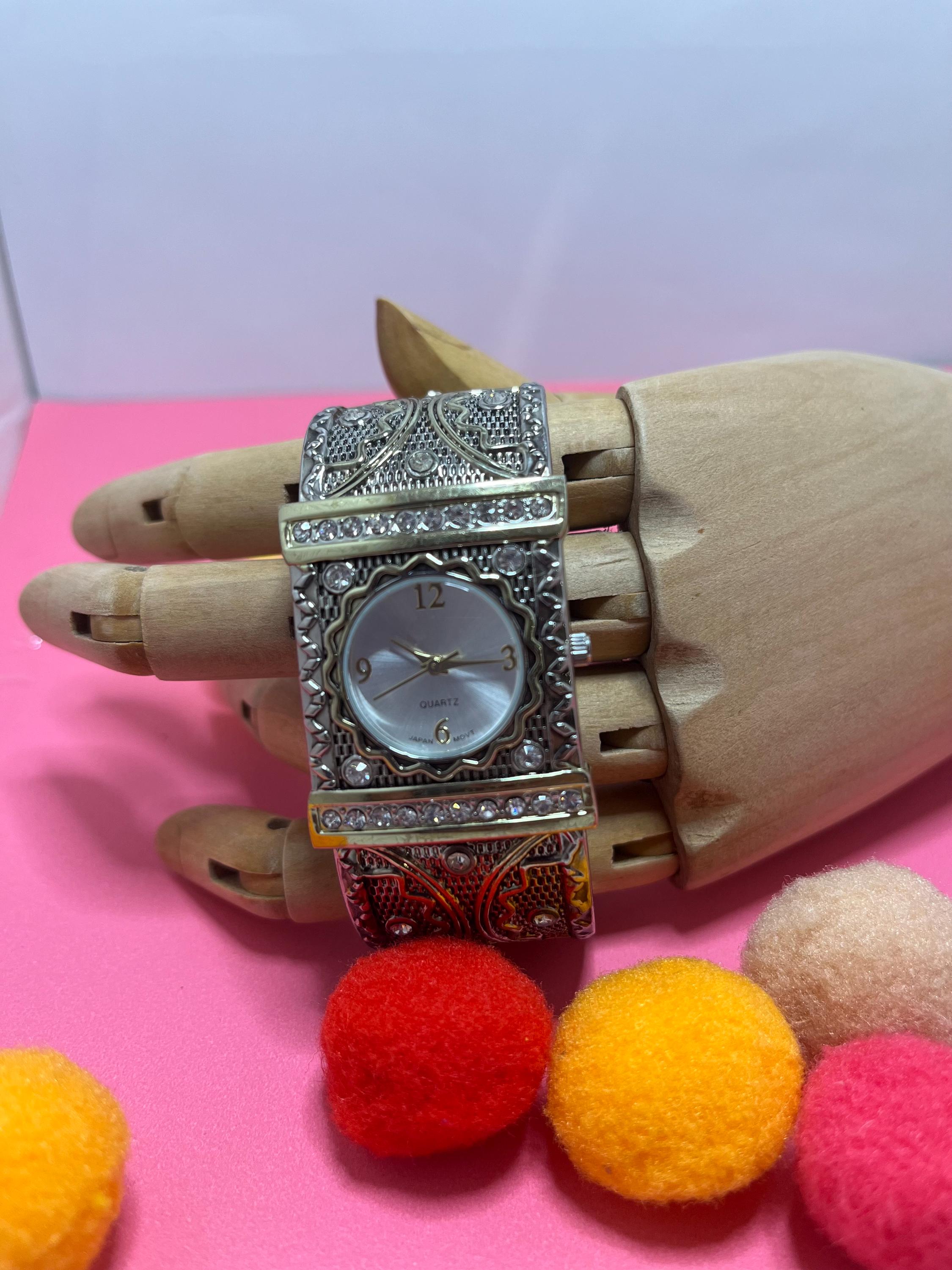BLESS N°22 WATCH BANGLE SILVER BLESS N°22 WATCH BANGLE SILVER BLESS N°22 STEEL ACCESSORY