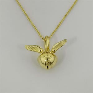 pandora gold snitch clasp charm necklace set