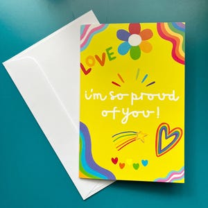 Ik ben zo trots op je LGBTQ+ Queer Pride-wenskaart van 6 x 4 inch