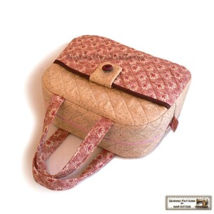Tutorial de patrón de bolso acolchado Patrón de bolso de mano para el almuerzo --- Pastel de fresa imagen 2