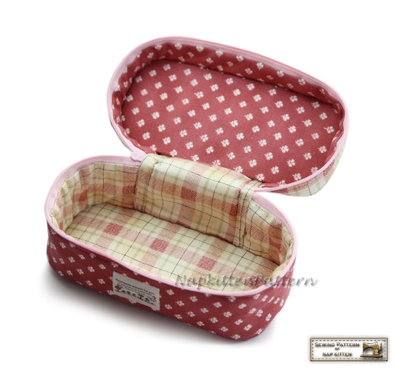 Vintage Plaid Pattern Clothing Storage Bag, Portable Large Capacity Travel  Organizer, Perfect Multi-functional Luggage Storage Handbag - Temu Hungary