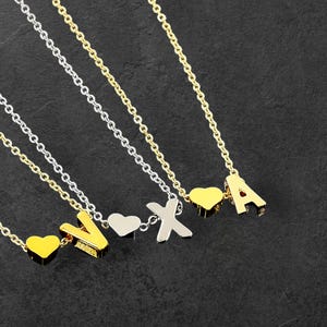 Collar de corazón con inicial personalizado: delicada gargantilla con letras en oro y plata, regalo de joyería personalizado para mujeres, regalo del día de San Valentín