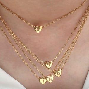 Minimalistische Herz Brief Halskette - 18k vergoldeter Edelstahl Anfangsanhänger für Frauen-Valentinstag Geschenk