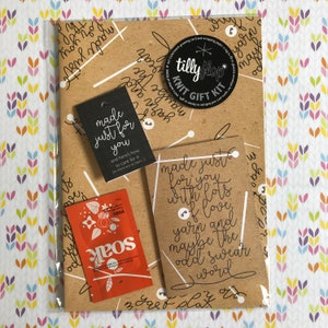Strick-Geschenkset - Grußkarte, Geschenkpapier, Anhänger für handgemachtes Strick-/Häkelgeschenk