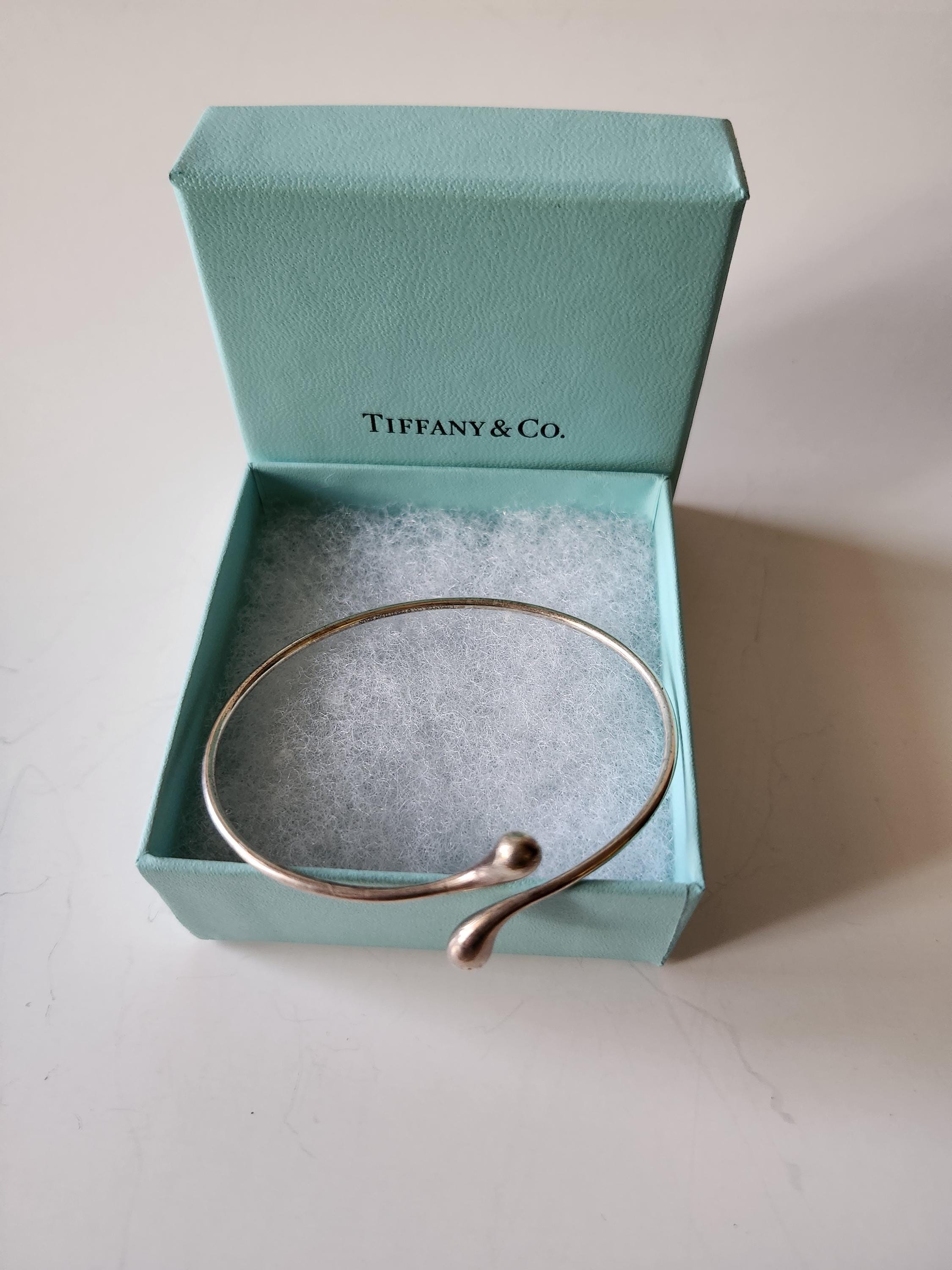 【Tiffany & Co】Elsa Peretti Elongated Teardrop バングル Tiffany & Co. Sterling Silver Elsa Peretti Elongated