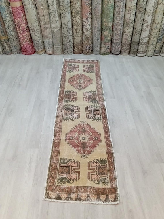 ヴィンテージ ウシャック トルコラグ 2x6：ハンドメイドウール 玄関